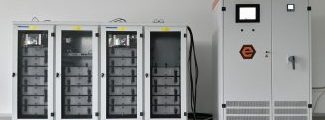 Demonstrator / Speichersystem 100 kW(h) trifft ein